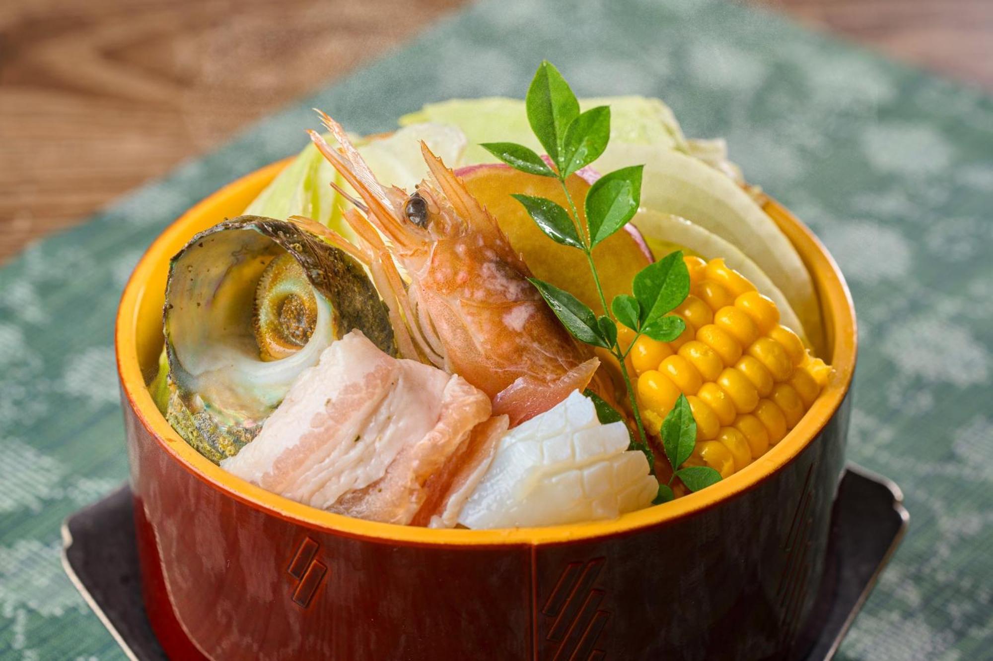 Ooedo Onsen Monogatari Premium Shirahama Saichoraku Hotell Eksteriør bilde
