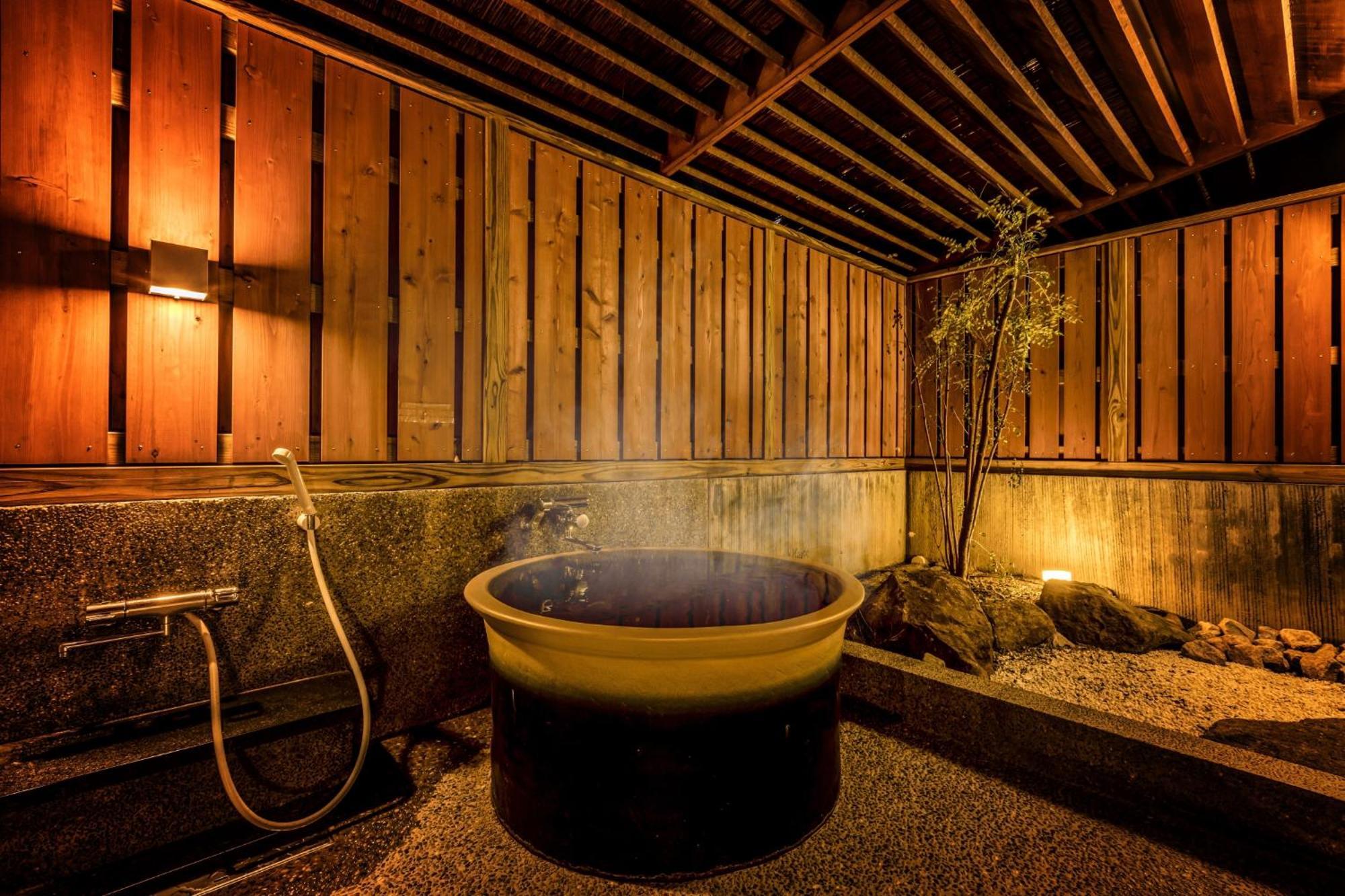Ooedo Onsen Monogatari Premium Shirahama Saichoraku Hotell Eksteriør bilde